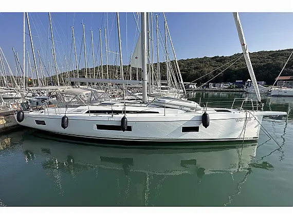 Oceanis 51.1