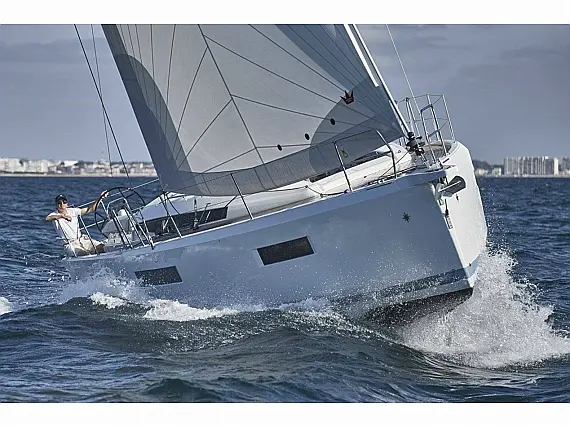 Sun Odyssey 440