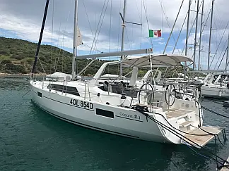 Oceanis 41.1 - External image