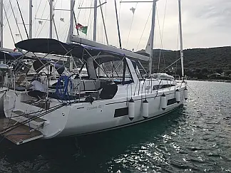 Oceanis 46.1 (5 cab) - External image