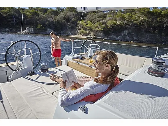 Sun Odyssey 440 - Immagine esterna