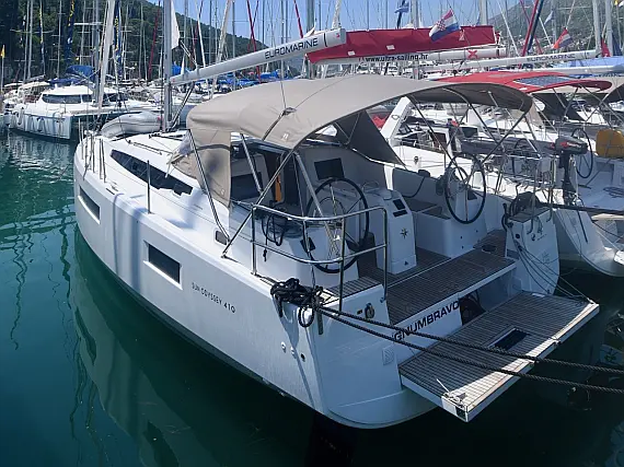 Sun Odyssey 410 - Immagine esterna