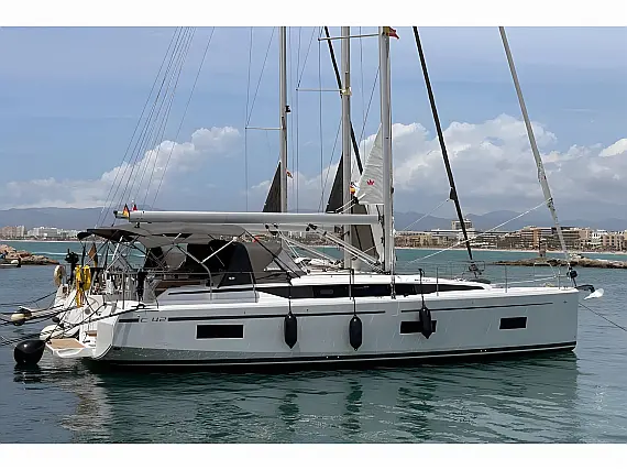 Bavaria C42