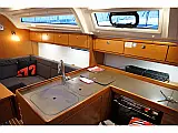 Bavaria Cruiser 37 - Internal image