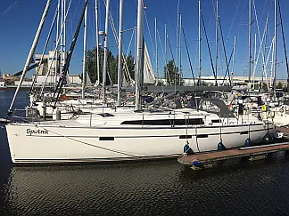 Bavaria Cruiser 46 - External image