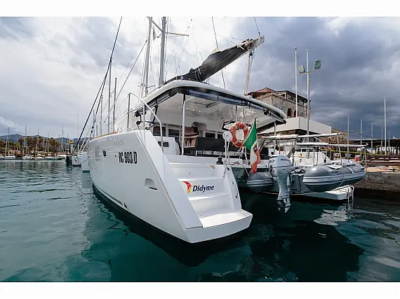 Lagoon 450 Fly