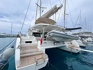 Lagoon 46  - External image