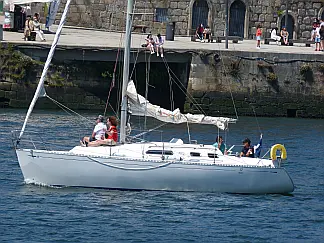 Dufour 32 - External image
