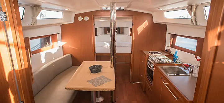 Oceanis 38.1 - 
