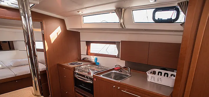 Oceanis 38.1 - 