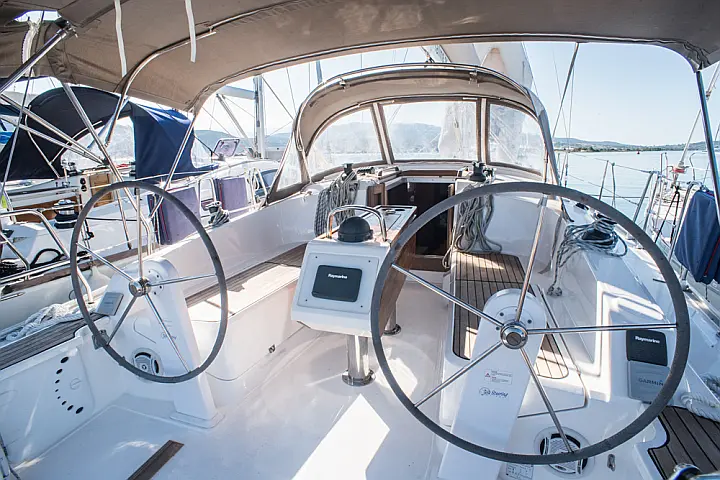 Bavaria Cruiser 37 - 