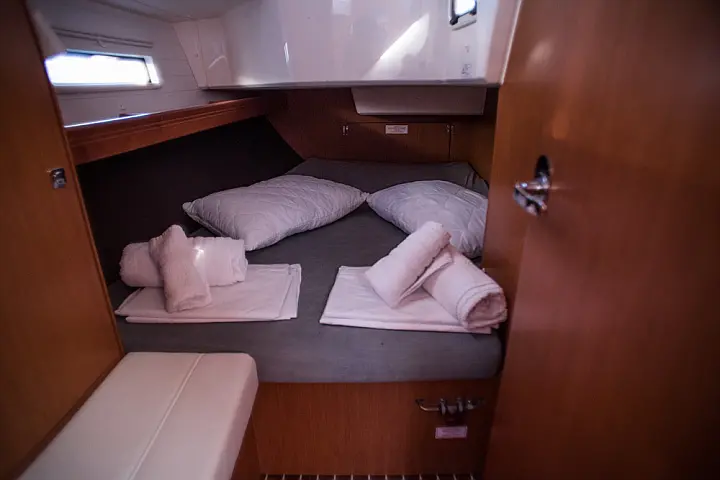 Bavaria Cruiser 37 - 