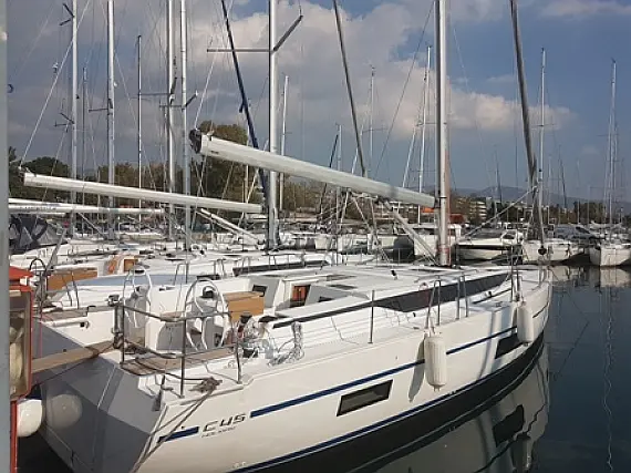 Bavaria C45 Holiday