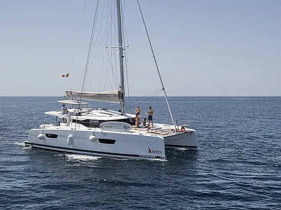 Fountaine Pajot Saona 47 (Wm-AC-Gen-Sol.Pan)