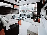 Sunseeker Predator 64 - Internal image