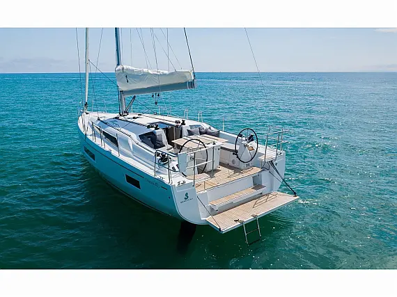 Beneteau Oceanis 40.1 - Immagine esterna