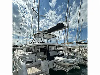 Lagoon 46 - External image