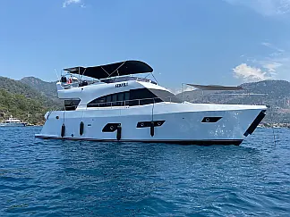 Custom-built Motoryacht - [External image]