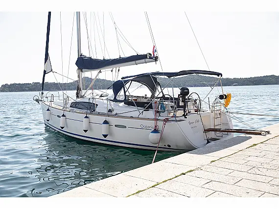 Oceanis 40 - Immagine esterna