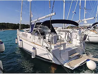 Oceanis 38.1 - External image