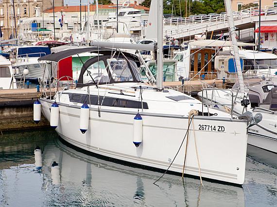 Bavaria Cruiser 34  Style