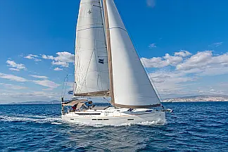 Sun Odyssey 509 - External image