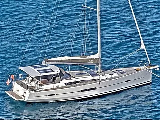 Dufour 520 GL - External image