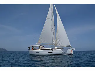 Dufour 430 - External image