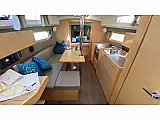 Oceanis 35.1 - Internal image