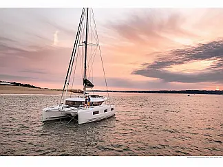 Lagoon 46 - External image