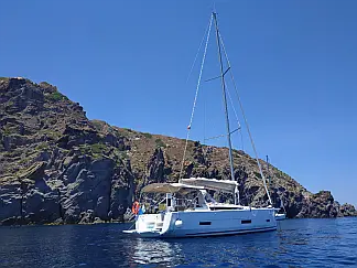 Dufour 390 Grand Large - External image