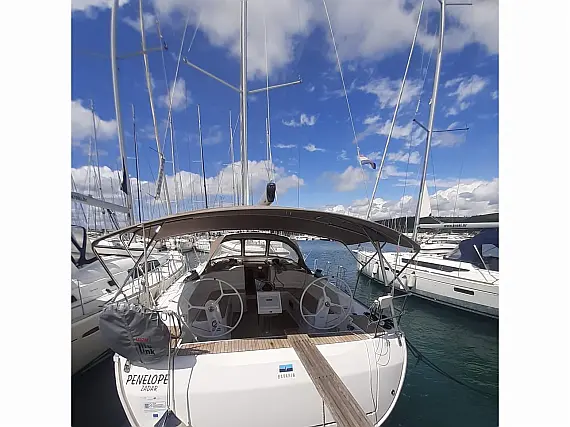 Bavaria Cruiser 46   - Immagine esterna