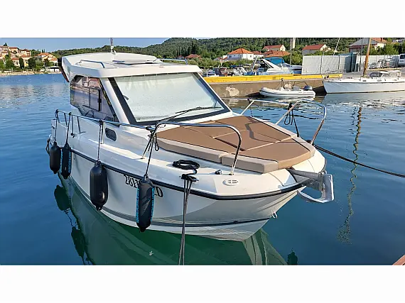 Quicksilver Activ 675 Weekend