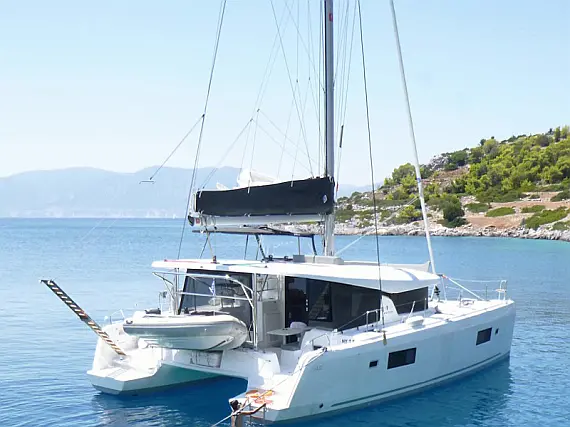 Lagoon 42 