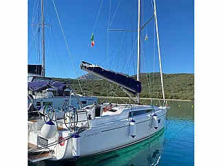 Oceanis 34.1 - External image