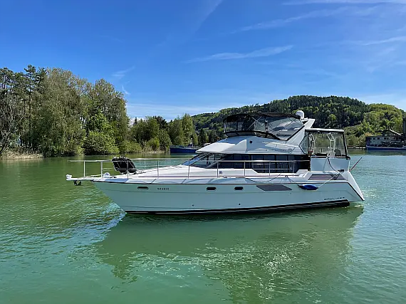 Bayliner 45