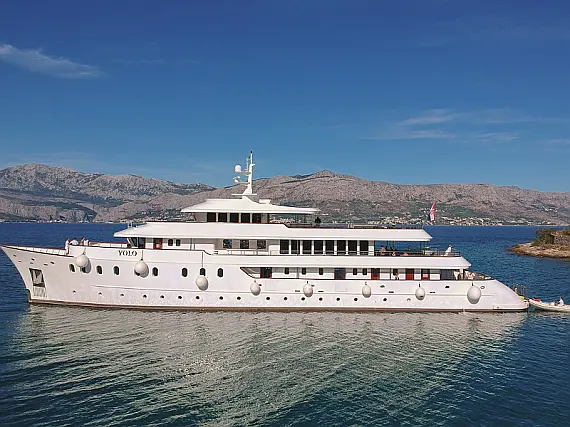 Motoryacht - Immagine esterna