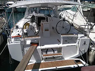 Oceanis 38 - External image