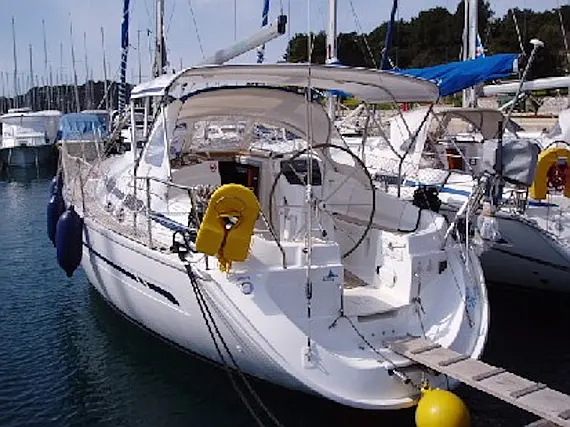 Bavaria 32