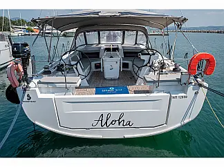 Oceanis 51.1 - External image