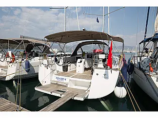 Sun Odyssey 440 - External image