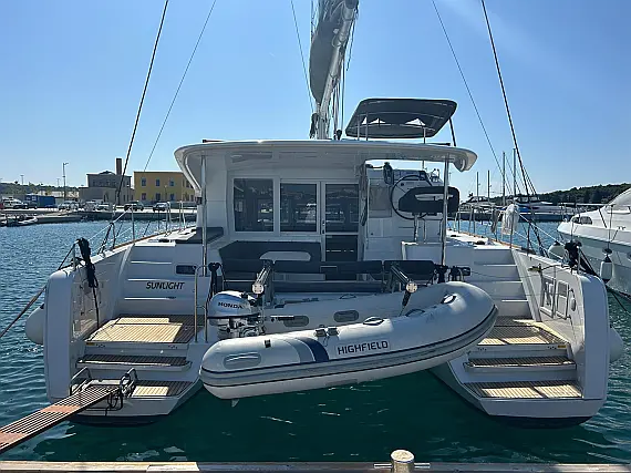 Lagoon 40