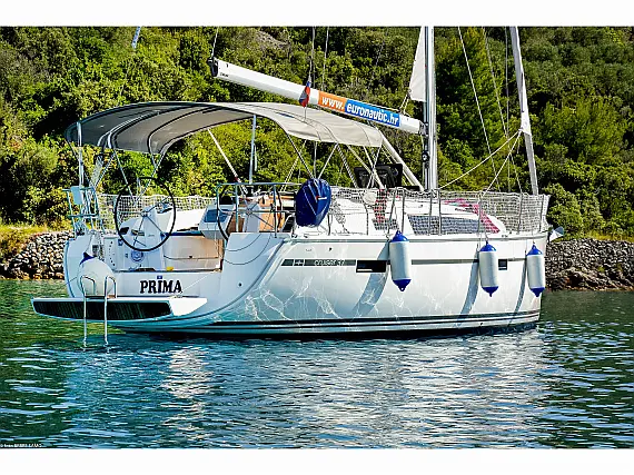 Bavaria Cruiser 37 - Immagine esterna