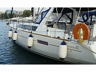 Oceanis 41 - External image