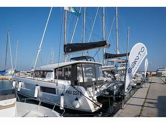 Lagoon 46 