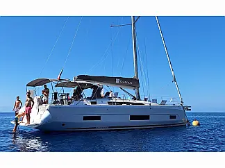 Dufour 470 - External image