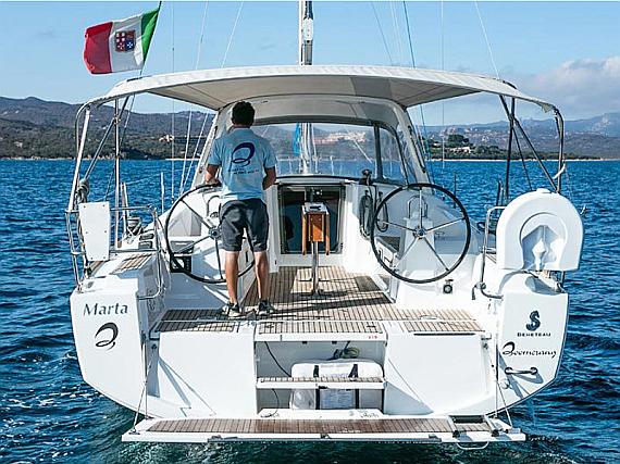 Oceanis 38