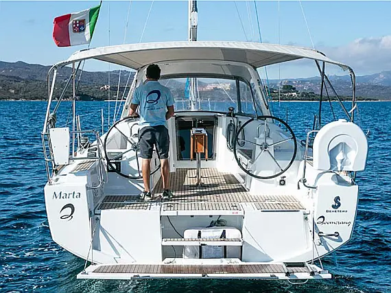 Oceanis 38