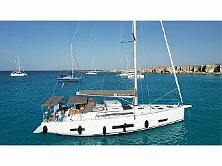 Dufour 470 - External image