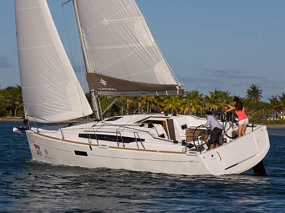 Sun Odyssey 349 b - imagem externa